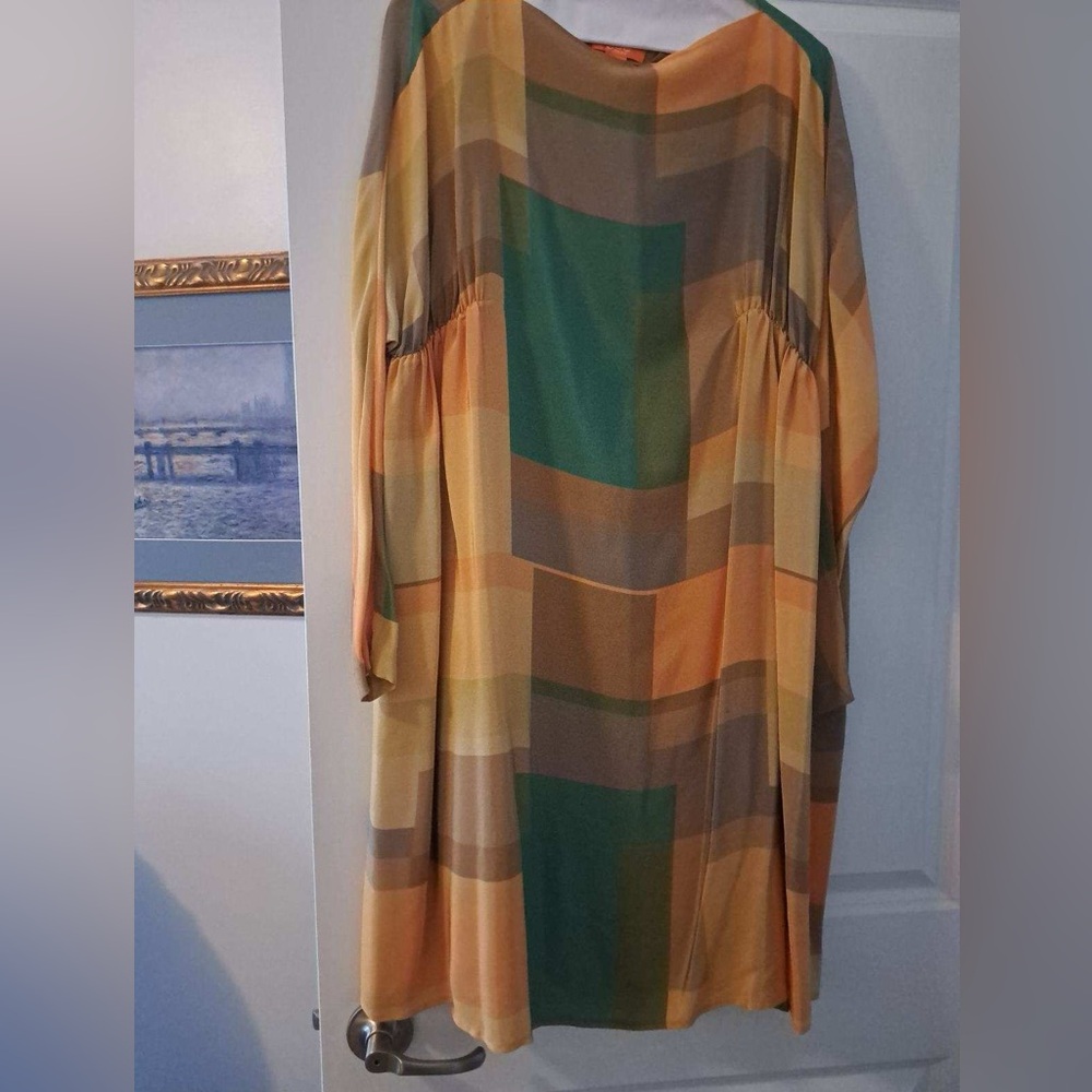 Silk Color-Block Dress - Picture 3 of 4